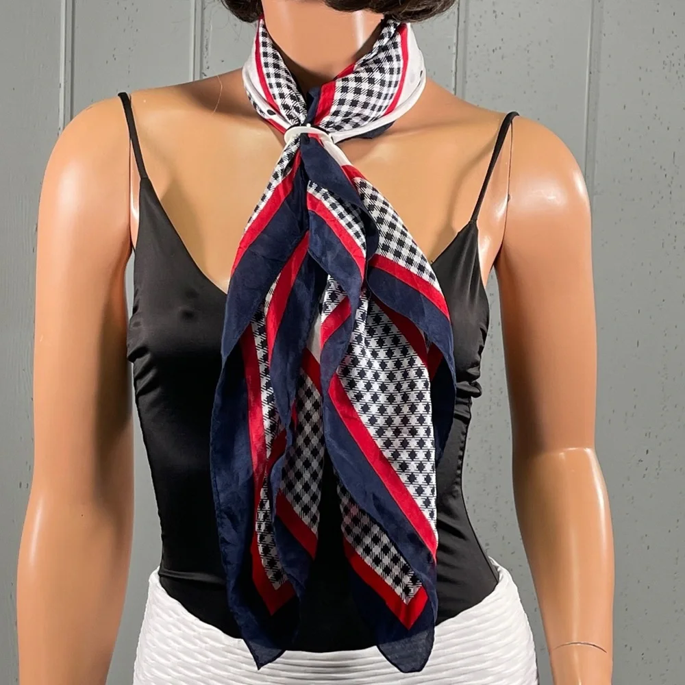 Vintage CLUB 7 ECHO Women’s Graphic Scarf